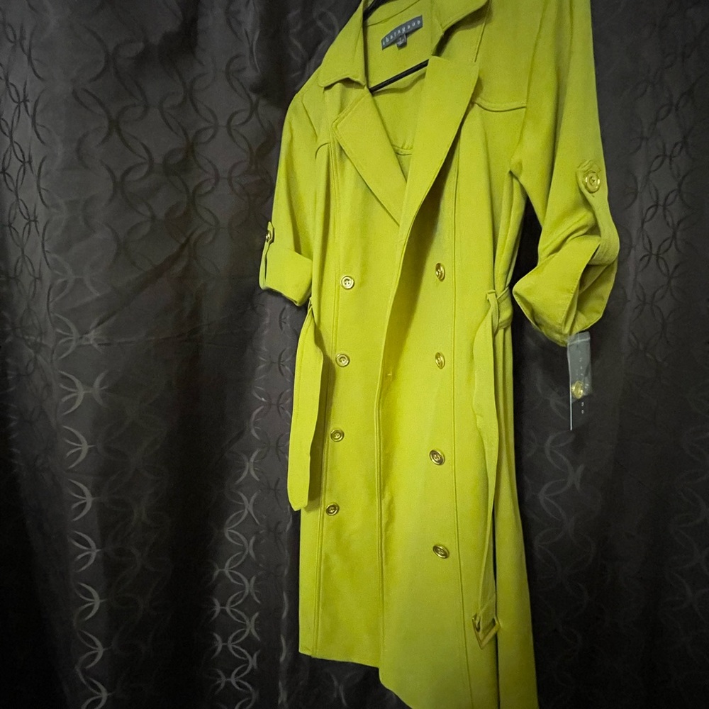 Short sleeve trench coat